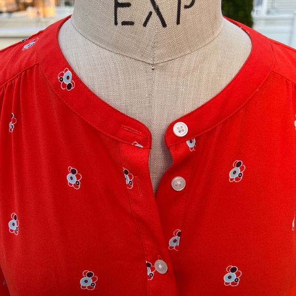 Orange top . - Picture 1 of 8